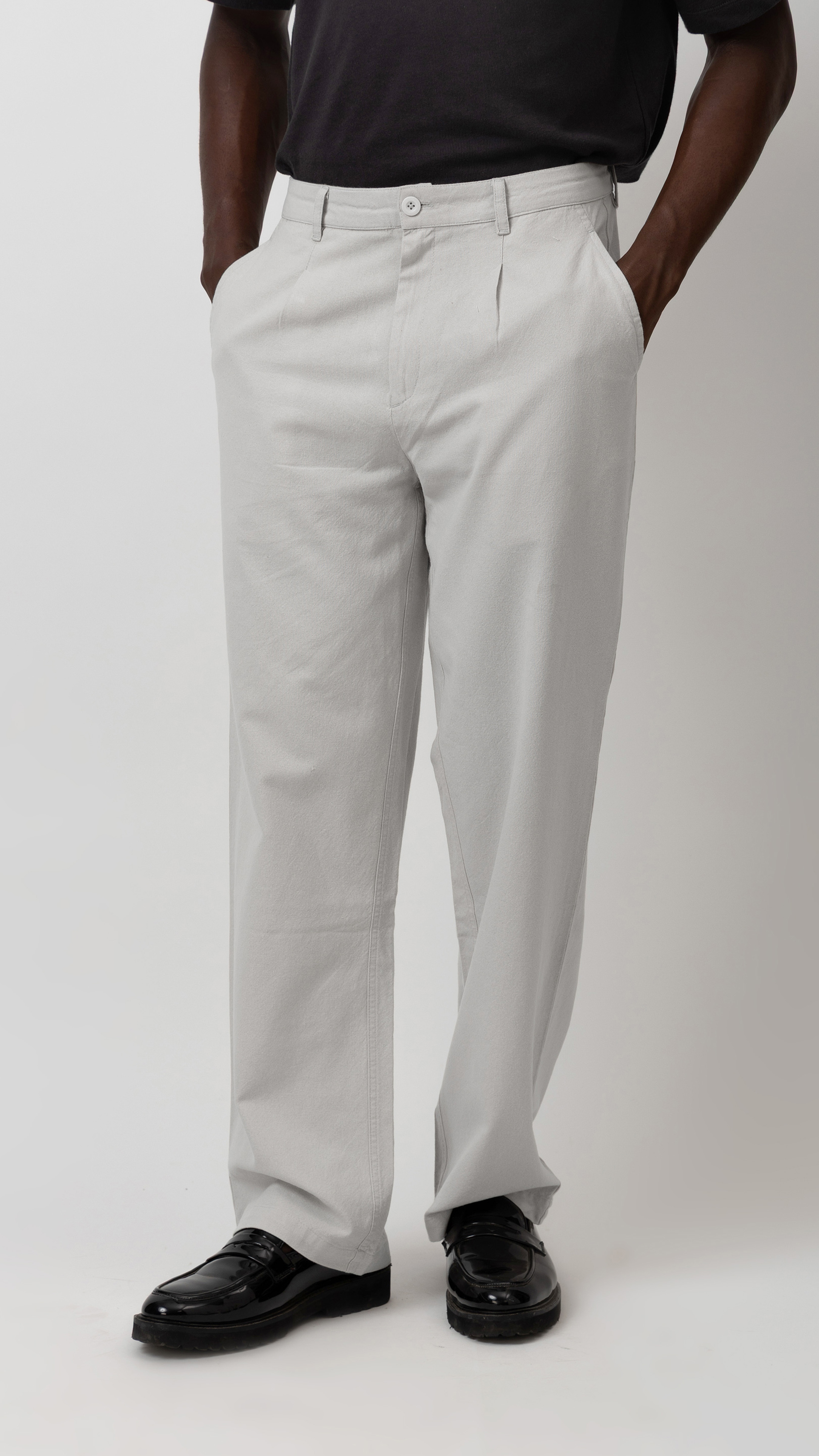 Pleated Trousers alternate